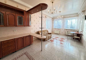 Дом 291м&sup2;, 2-этажный, участок 20 сот.  