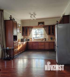 Коттедж 375м², 4-этажный, участок 12 сот.  