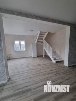 Коттедж 175м², 2-этажный, участок 6 сот.  