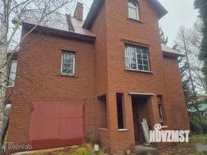 Коттедж 262м², 3-этажный, участок 10 сот.  