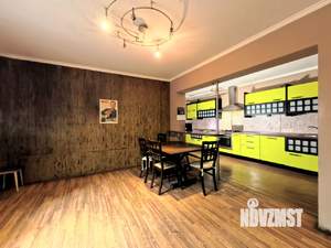 Дом 440м², 2-этажный, участок 7 сот.  