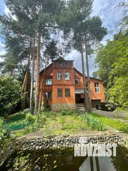 Дом 750м², 3-этажный, участок 10 сот.  