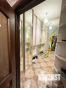 Дом 240м², 3-этажный, участок 6 сот.  