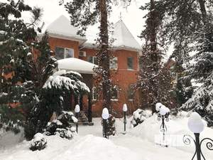 Коттедж 900м&sup2;, 4-этажный, участок 22 сот.  