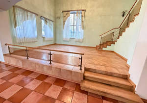 Дом 291м&sup2;, 2-этажный, участок 20 сот.  