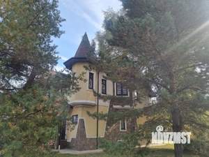 Дом 250м&sup2;, 3-этажный, участок 7 сот.  