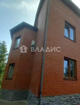 Дом 420м², 3-этажный, участок 12 сот.  