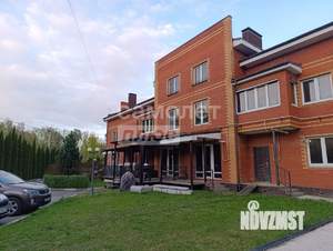 Таунхаус 170м&sup2;, 3-этажный, участок 1 сот.  