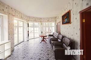 Коттедж 430м², 3-этажный, участок 9 сот.  