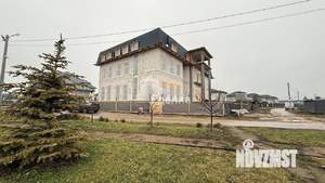 Дом 2063м&sup2;, 3-этажный, участок 13 сот.  