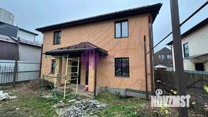 Дом 200м&sup2;, 2-этажный, участок 4 сот.  