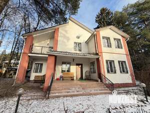 Коттедж 291м&sup2;, 2-этажный, участок 20 сот.  