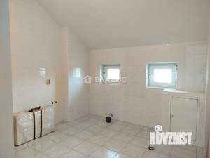 Дом 266м², 3-этажный, участок 4 сот.  