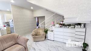 Дом 214м², 2-этажный, участок 5 сот.  