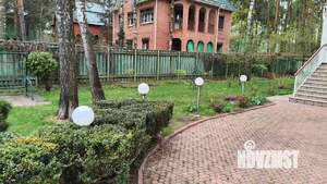 Дом 444м², 3-этажный, участок 13 сот.  