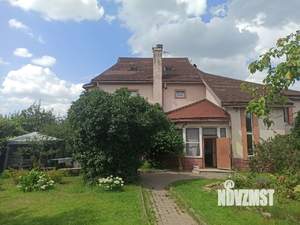 Дом 437м², 3-этажный, участок 11 сот.  