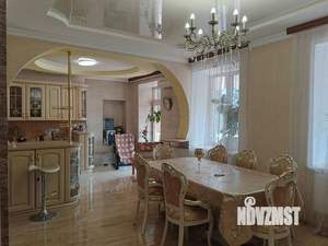 Дом 370м², 2-этажный, участок 13 сот.  