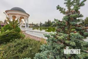 Таунхаус 268м², 3-этажный, участок 2 сот.  