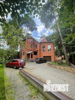Дом 750м², 3-этажный, участок 10 сот.  
