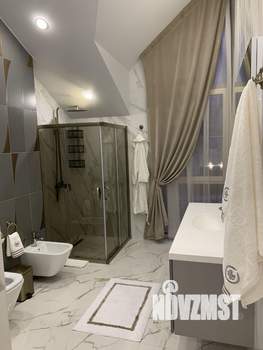 Таунхаус 250м², 3-этажный, участок 5 сот.  
