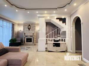 Дом 182м&sup2;, 2-этажный, участок 9 сот.  