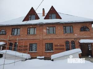 Таунхаус 424м², 2-этажный, участок 12 сот.  