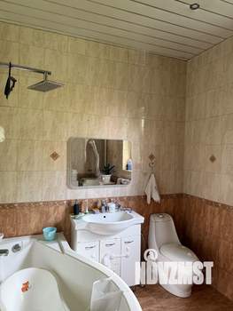 Дом 275м², 3-этажный, участок 10 сот.  