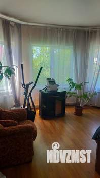 Дом 209м², 2-этажный, участок 8 сот.  