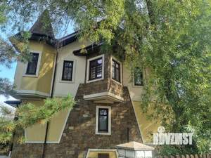 Таунхаус 250м², 3-этажный, участок 7 сот.  