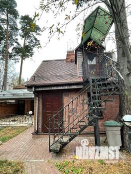 Коттедж 180м², 2-этажный, участок 7 сот.  