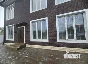 Коттедж 330м², 2-этажный, участок 10 сот.  