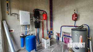 Коттедж 225м&sup2;, 2-этажный, участок 9 сот.  