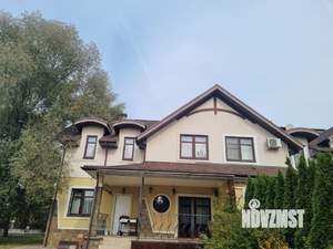 Дом 250м², 3-этажный, участок 7 сот.  