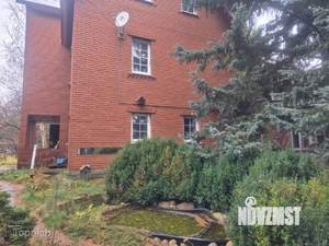 Коттедж 262м², 3-этажный, участок 10 сот.  