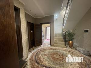 Коттедж 328м&sup2;, 3-этажный, участок 6 сот.  