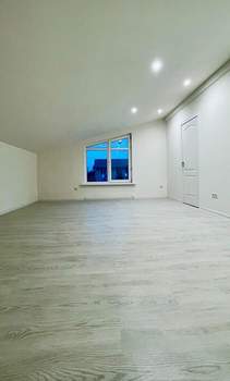 Дом 156м&sup2;, 2-этажный, участок 4 сот.  