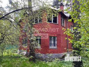 Дом 220м², 2-этажный, участок 8 сот.  