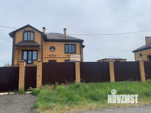 Дом 409м², 2-этажный, участок 10 сот.  