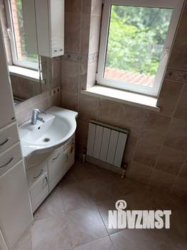 Коттедж 230м², 3-этажный, участок 13 сот.  
