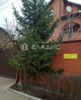 Дом 450м², 3-этажный, участок 12 сот.  