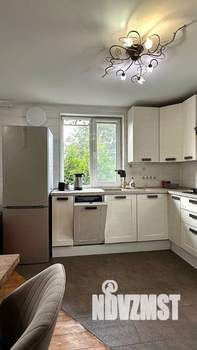 Дом 140м², 2-этажный, участок 6 сот.  