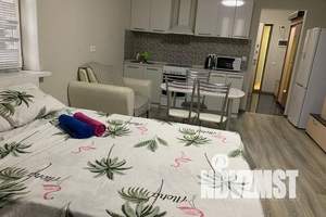 1-к квартира, посуточно, 32м2, 8/18 этаж