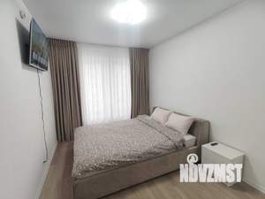 1-к квартира, посуточно, 35м2, 21/25 этаж