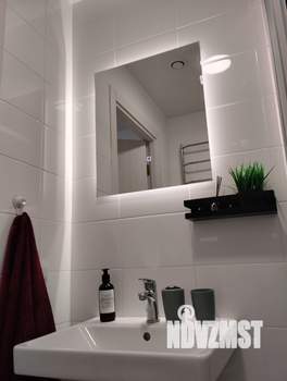 Студия квартира, посуточно, 28м2, 10/25 этаж