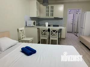 Студия квартира, посуточно, 30м2, 13/25 этаж
