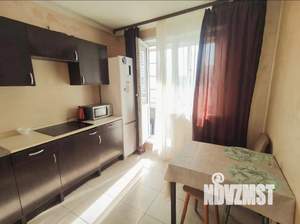 1-к квартира, посуточно, 35м2, 6/25 этаж