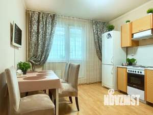 2-к квартира, посуточно, 60м2, 7/25 этаж