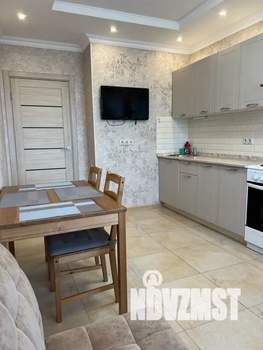 1-к квартира, посуточно, 39м2, 21/25 этаж