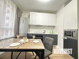 1-к квартира, посуточно, 40м2, 8/18 этаж