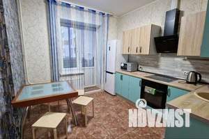 3-к квартира, посуточно, 72м2, 8/17 этаж